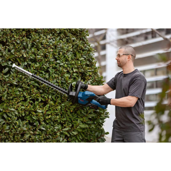 Кущоріз акумуляторний Bosch GHE 18V-60 (06008C9000) Без АКБ І зарядної станції