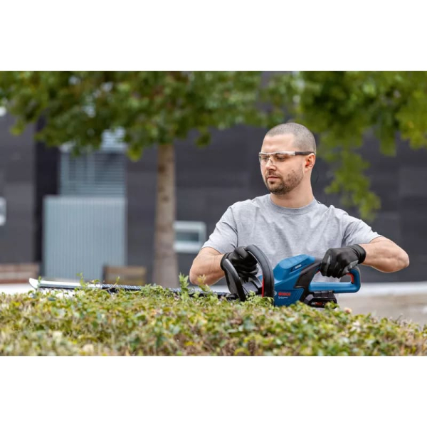 Кущоріз акумуляторний Bosch GHE 18V-60 (06008C9000) Без АКБ І зарядної станції