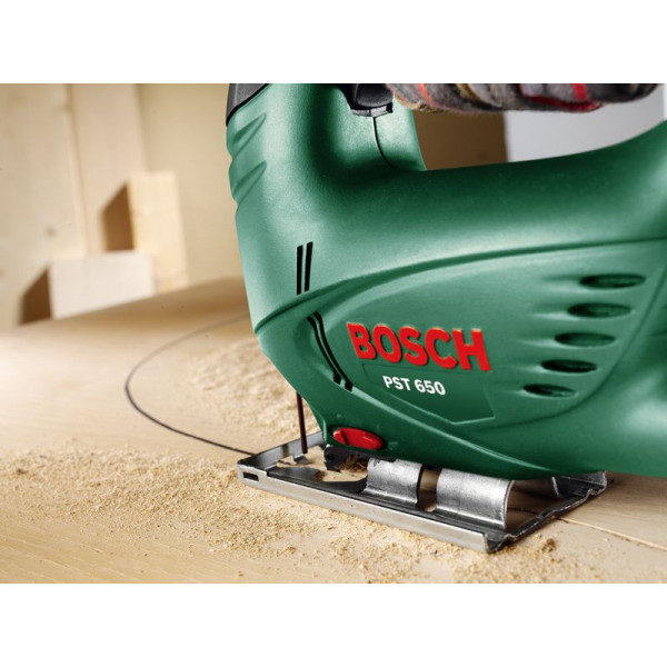 Лобзик Bosch PST 650 (06033A0720) Лобзик Bosch PST 650 (06033A0720)