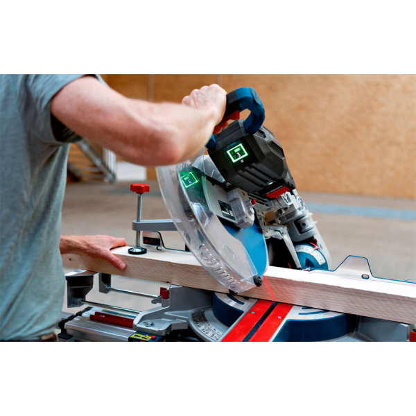 Акумуляторна торцювальна пила Bosch Professional GCM 18V-305 GDC, без акб 0601B43000