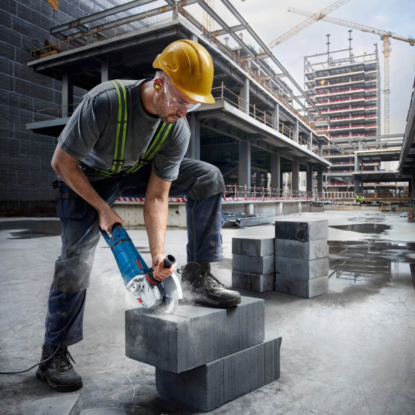 Кутова шліфмашина Bosch GWS 27-230 JR Professional 06018C7320