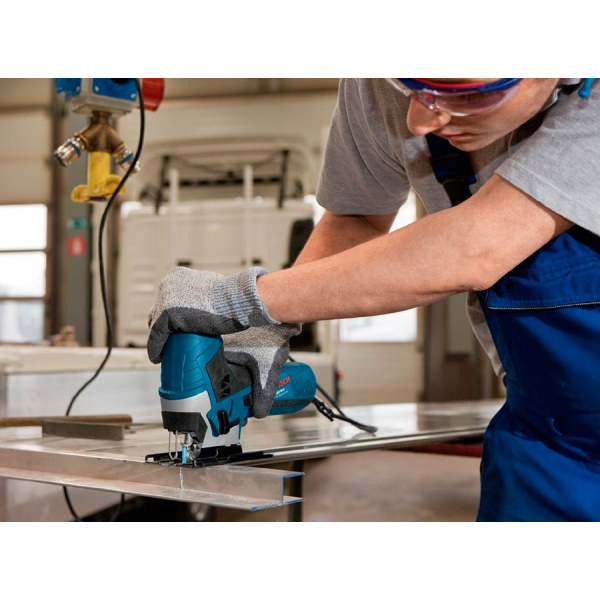 Лобзик Bosch Professional GST 90 E в чемодані 060158G000