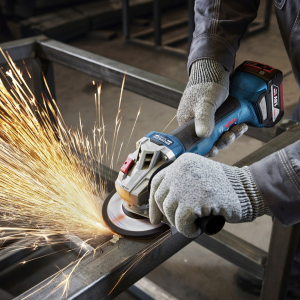 Акумуляторна кутова шліфмашина Bosch GWS 18V-8 Professional без акб та з/п, в картоні 06019N9000