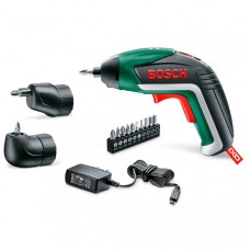 Акумуляторна викрутка Bosch IXO в футлярі з кутовою і ексцентриковою насадками та з/п 06039A8022