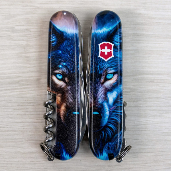 Складаний ніж Victorinox HUNTSMAN ANIMAL Вовк 1.3713.3.F1040pw