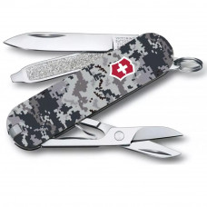 Ніж брелок Victorinox 58мм CLASSIC SD ARMY 2 шари 7 функцій Піксель синій з червоним логотипом (0.6223.3_W3943pw)