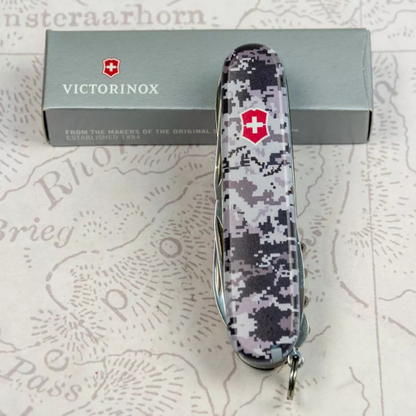 Багатофункціональний складаний ніж 91 мм Victorinox Huntsman Army 4 шари, 15 функцій Піксель синій з червоним Лого (1.3713.3_W3943p) Багатофункціональний складаний ніж 91 мм Victorinox Huntsman Army 4 шари, 15 функцій Піксель синій з червоним Лого (1.3713.3_W3943p)