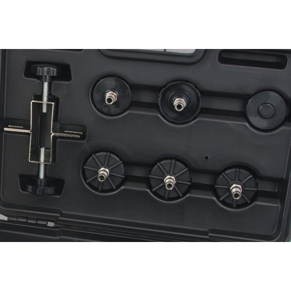 Пристрій для заміни гальмівної рідини пневматичний з набором кришок-перехідників для розширювального бачка автомобіля Forsage F-9T3608U