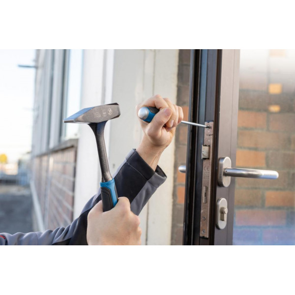 Слюсарний молоток bosch (1600A016BT)