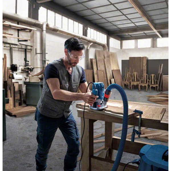 Фрезер Bosch Professional GOF 130 06016B7000
