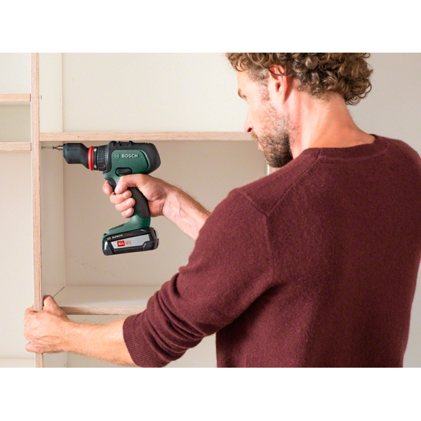 Акумуляторний безщітковий шурупокрут Bosch AdvancedDrill 18 в чемодані з 2 акб PBA 18 V 2,5 Ah W-B та з/п AL 1830 CV 06039B5003