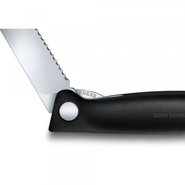 Складаний ніж для пікніка Victorinox Swiss Classic 11см хвил чорн 6.7833.F