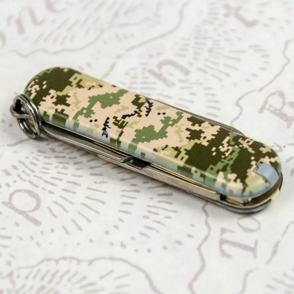 Складаний ніж-брелок 58мм CLASSIC SD ARMY 1шар, 7функцій, Піксель (0.6223.3_W3941pw) Складаний ніж-брелок 58мм CLASSIC SD ARMY 1шар, 7функцій, Піксель (0.6223.3_W3941pw)