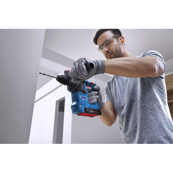 Комбінований комплект Bosch Professional 18V GSB + GBH + GWS + 2x акумулятори 4.0 Ah (0615A500AG)