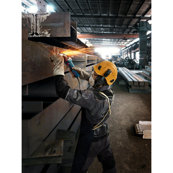 Кутова шліфмашина Bosch Professional GWS 12-125 S з регулюванням і антивібраційною рукояткою