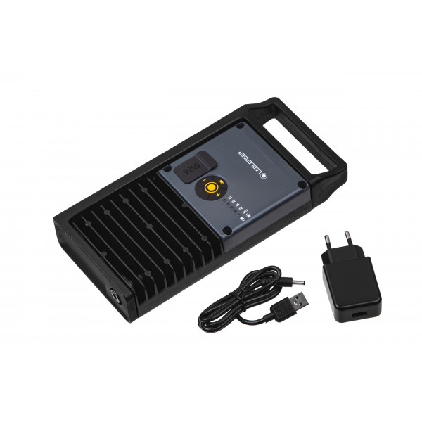 Ліхтар-прожектор LedLenser IF4R з функцією PowerBank, заряджається, 2500/1000/200 502001 Ліхтар-прожектор LedLenser IF4R з функцією PowerBank, заряджається, 2500/1000/200 502001