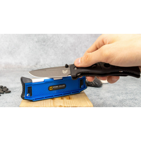 Точило Benchmade "20° Guided hone tool", кераміка+шкіра, 20 градусів 50080