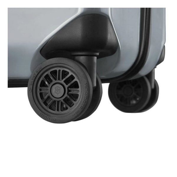 Валіза Victorinox Travel AIROX/Silver 612499 (Маленька) Валіза Victorinox Travel AIROX/Silver 612499 (Маленька)