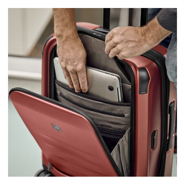 Валіза Victorinox Travel SPECTRA 3.0/Victorinox Red 611754 (Маленька)
