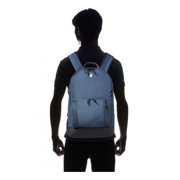 Рюкзак для ноутбука 15″ Victorinox Travel ALTMONT Classic/Blue 602149