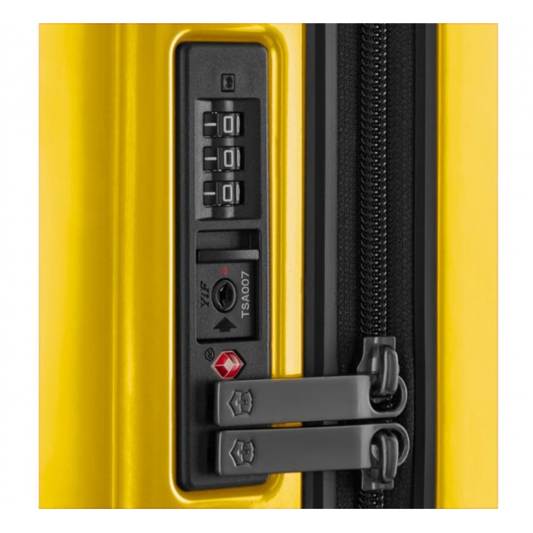 Валіза Victorinox AIROX Gold Yellow 653507 (Велика) Валіза Victorinox AIROX Gold Yellow 653507 (Велика)