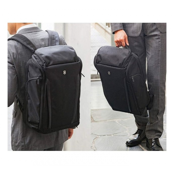 Рюкзак для ноутбука 15″ Victorinox Travel ALTMONT Professional/Black 602153