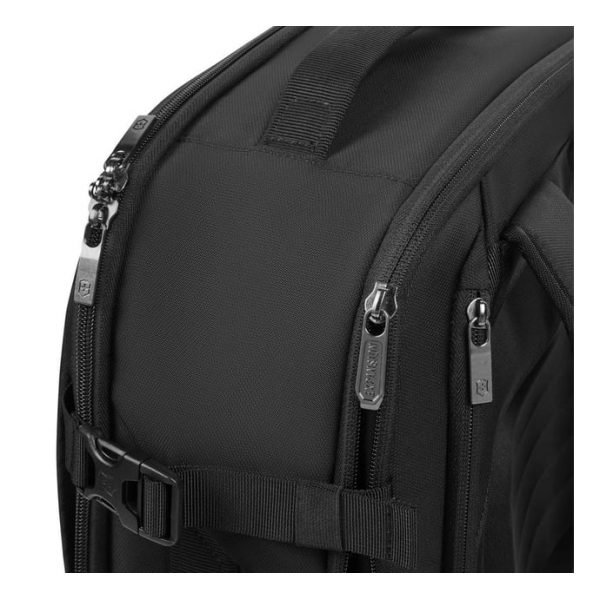 Дорожній рюкзак для ноутбука 15,6″ Victorinox Travel CROSSLIGHT/Black 612423