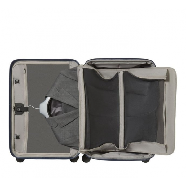 Валіза Victorinox Travel WERKS TRAVELER 6.0 HS/Blue 609973 (Велика) Валіза Victorinox Travel WERKS TRAVELER 6.0 HS/Blue 609973 (Велика)