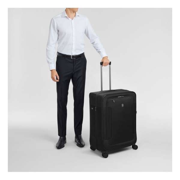 Валіза Victorinox WERKS TRAVELER 7.0 Black 653665 (Велика) Валіза Victorinox WERKS TRAVELER 7.0 Black 653665 (Велика)